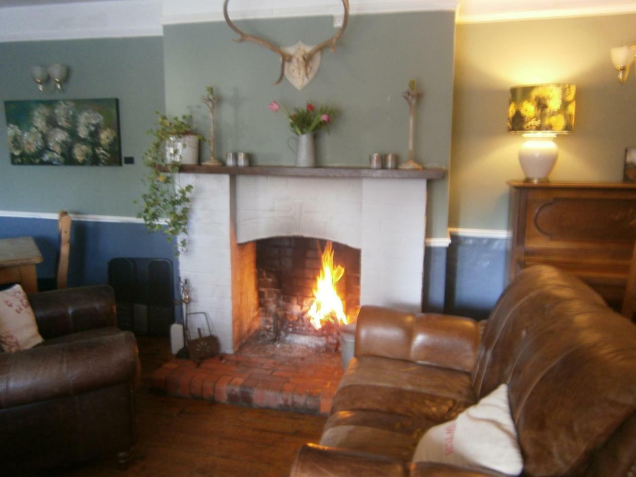 The Barleycorn Inn Collingbourne Ducis Экстерьер фото